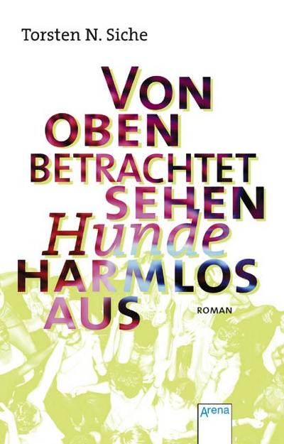 Von oben betrachtet sehen Hunde harmlos aus