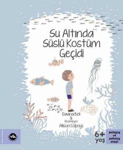 Su Altinda Süslü Kostüm Gecidi