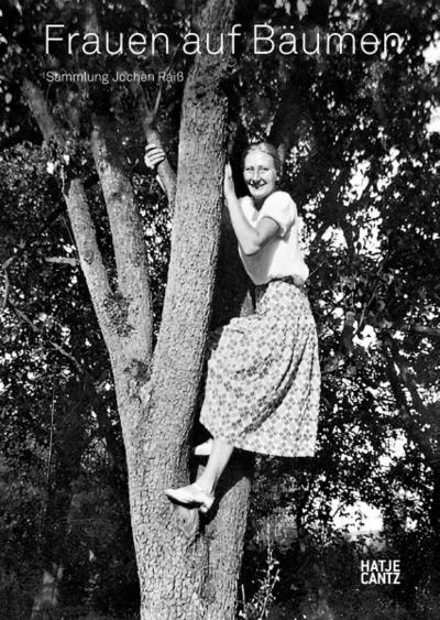 Frauen auf Bäumen