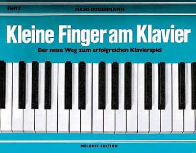 Kleine Finger am Klavier 2