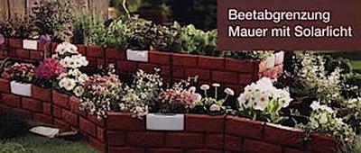 Beetabgrenzung Mauer mit Solarlicht