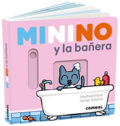 Minino Y La Bañera