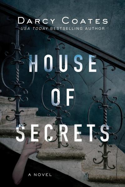 House of Secrets (Ghosts and Shadows, #2)