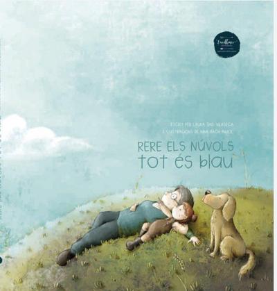 Rere els núvols tot és blau