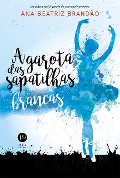 A garota das sapatilhas brancas