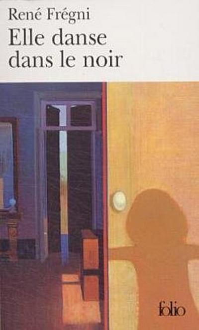Elle danse dans le noir