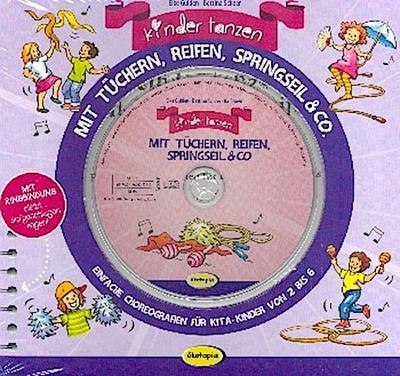 Kinder tanzen mit Tüchern, Reifen, Springseil & Co.