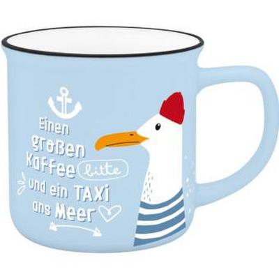 Becher in Emmailoptik "Einen großen Kaffee bitte und ein Taxi zum Meer"