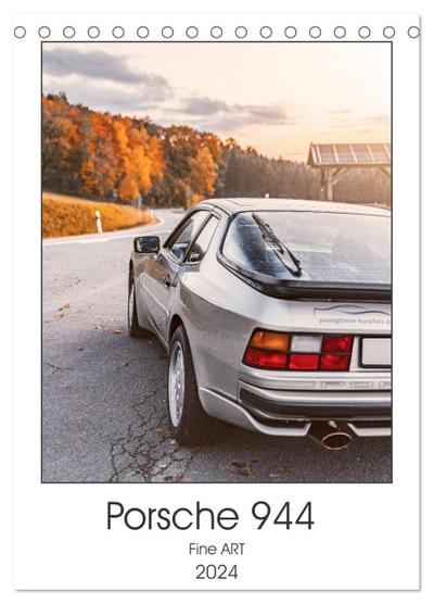 Porsche 944 - Fine Art (Tischkalender 2024 DIN A5 hoch), CALVENDO Monatskalender