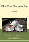 Eine Tasse Tee genießen