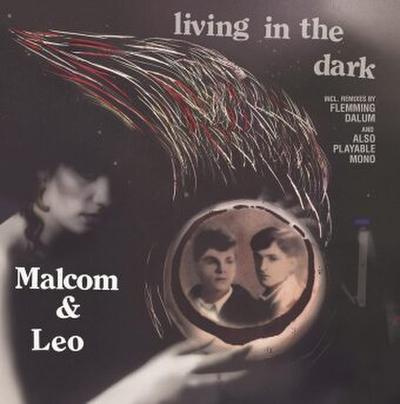 Living In The Dark, 1 Schallplatte (Maxi-Single)