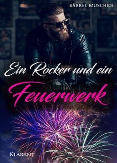 Ein Rocker und ein Feuerwerk