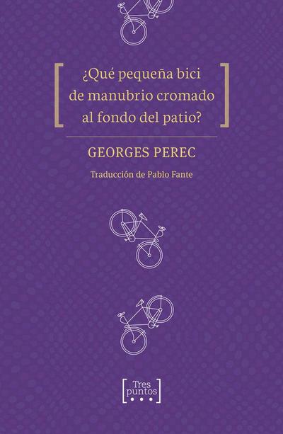 ¿Qué pequeña bici de manubrio cromado al fondo del patio?