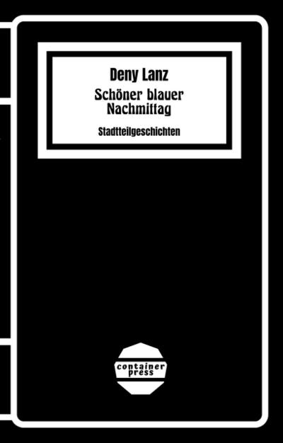 Schöner blauer Nachmittag
