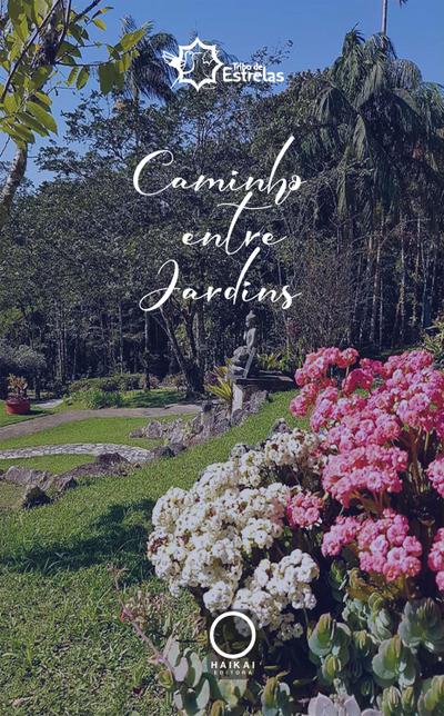 Caminho entre jardins
