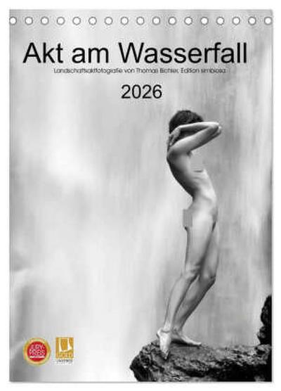 Akt am Wasserfall (Tischkalender 2026 DIN A5 hoch), CALVENDO Monatskalender